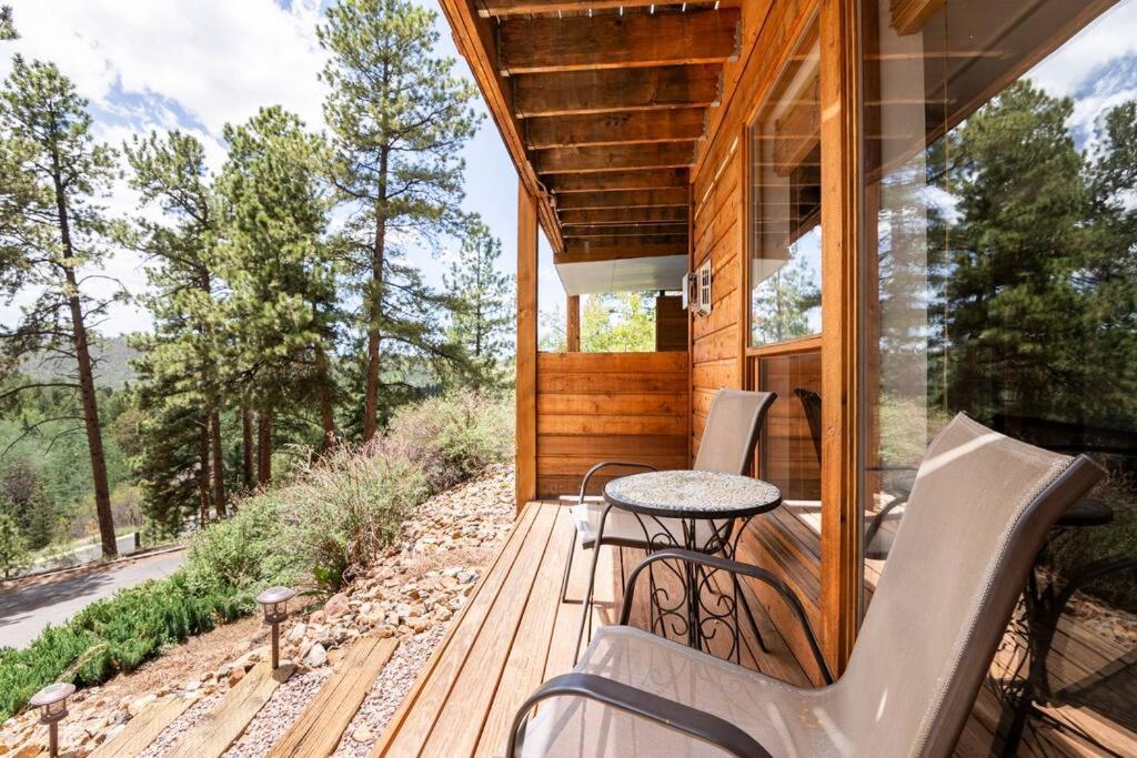 Private Hot Tub Overlooking Pikes Peak Woodland Park Exterior foto